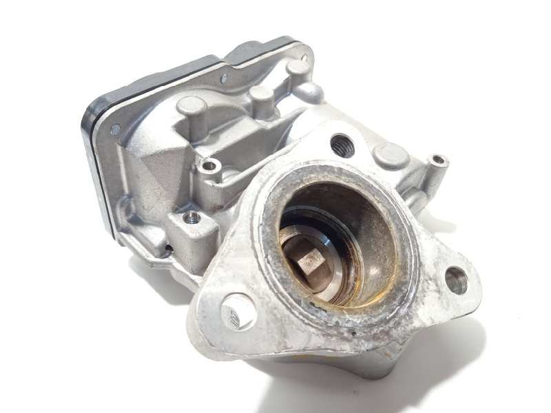 Recambio de valvula egr para dacia duster laureate 4x2 referencia OEM IAM 147102557R  H8201143495