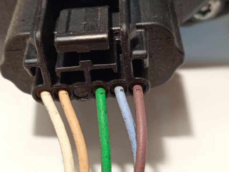 Recambio de valvula egr para dacia duster laureate 4x2 referencia OEM IAM 147102557R  H8201143495