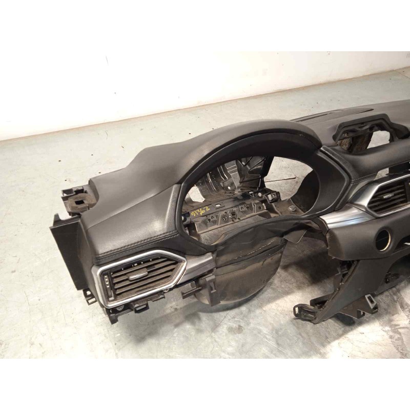 Recambio de salpicadero para mazda cx-5 2.0 cat referencia OEM IAM KB7W60381  KB7W60330D02