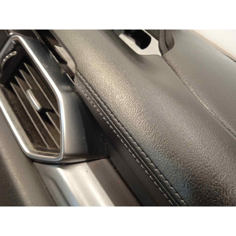 Recambio de salpicadero para mazda cx-5 2.0 cat referencia OEM IAM KB7W60381  KB7W60330D02