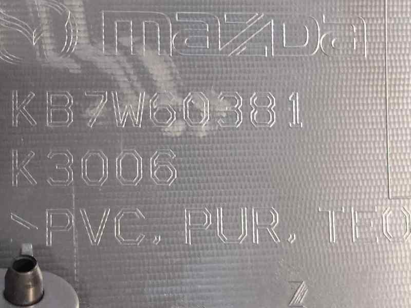 Recambio de salpicadero para mazda cx-5 2.0 cat referencia OEM IAM KB7W60381  KB7W60330D02