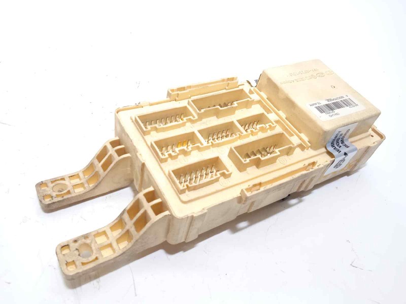 Recambio de caja reles / fusibles para hyundai santa fe (bm) 2.2 crdi cat referencia OEM IAM 919502B210  