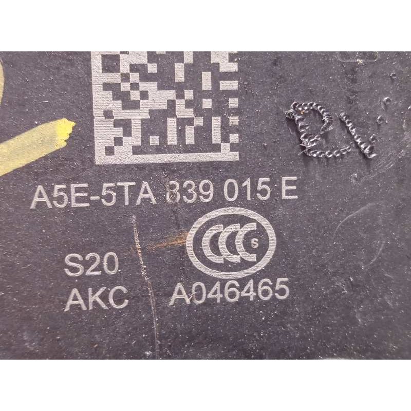 Recambio de cerradura puerta trasera izquierda para volkswagen polo 1.0 referencia OEM IAM 5TA839015E  