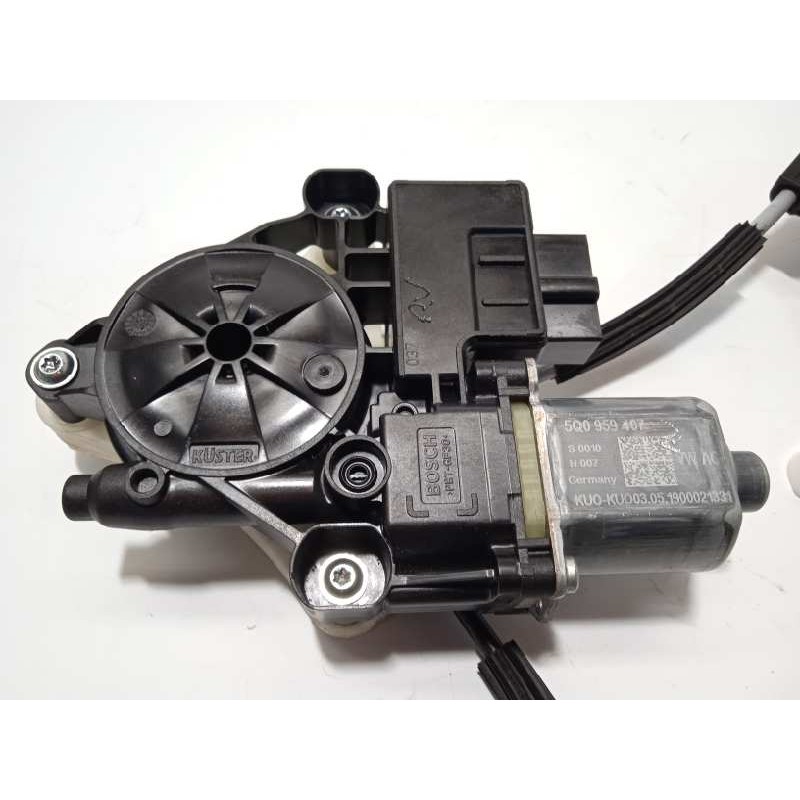 Recambio de elevalunas trasero izquierdo para volkswagen polo 1.0 referencia OEM IAM 2G6839461C  5Q0959407