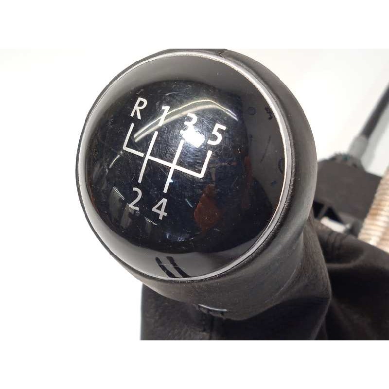 Recambio de palanca cambio para volkswagen polo 1.0 referencia OEM IAM 2Q0711049J  