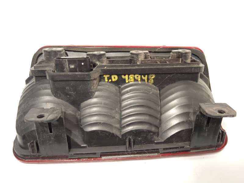 Recambio de piloto trasero derecho para volkswagen caddy ka/kb (2k) life referencia OEM IAM 2K0945096P  