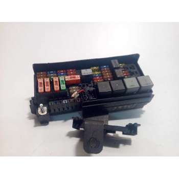 CAJA RELES / FUSIBLES A1645402372 