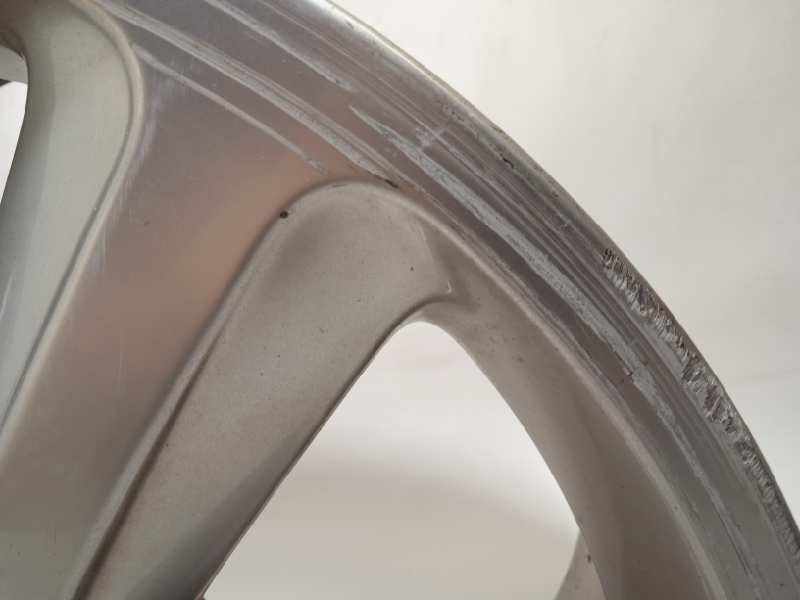 Recambio de llanta para audi a4 berlina (8e) 2.0 tdi 16v (103kw) referencia OEM IAM 8E0601025AQ  