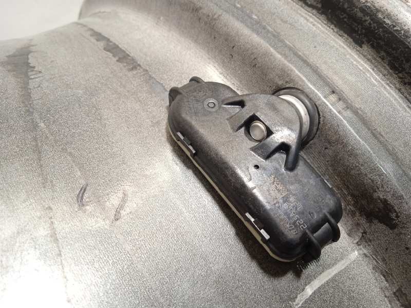 Recambio de llanta para hyundai elantra (md) tecno referencia OEM IAM 529103X850  