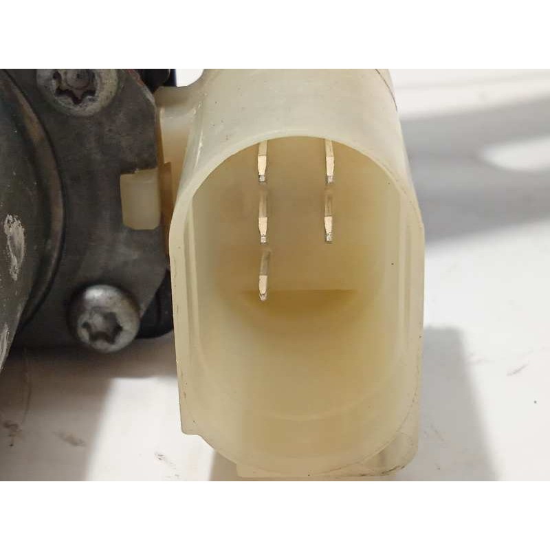 Recambio de elevalunas trasero derecho para bmw serie 1 lim. (f20) 116d referencia OEM IAM 7242556 51357281884 67627341564