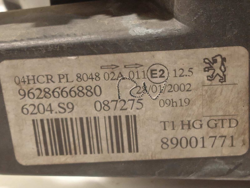 Recambio de faro izquierdo para peugeot 206 cc 1.6 16v cat referencia OEM IAM 9628666880  6204S9