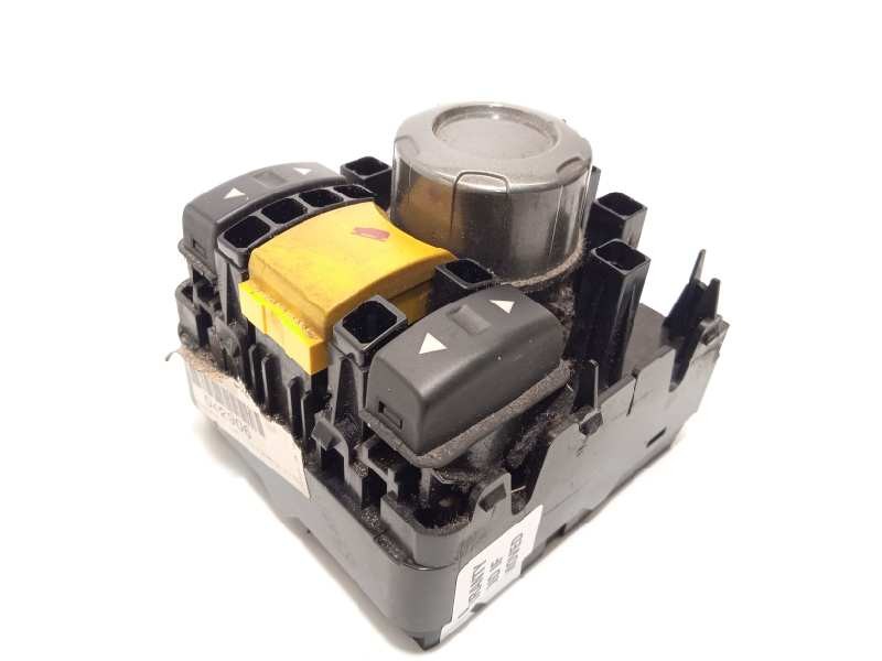 Recambio de mando multifuncion para land rover range rover sport v6 td hse referencia OEM IAM YUD501700WVH  6H3214B596AA8WVH