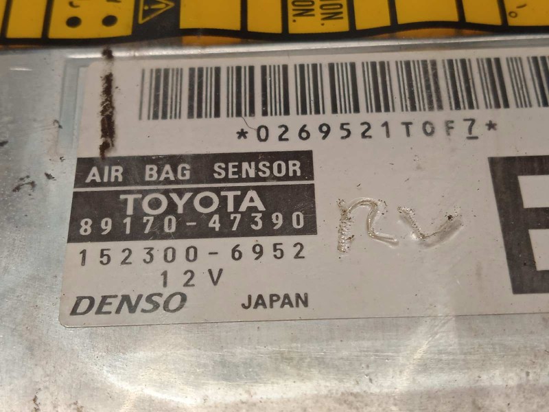 Recambio de centralita airbag para toyota prius (nhw20) 1.5 cat referencia OEM IAM 8917047390  1523006952