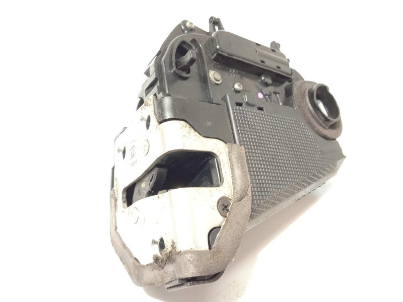 Recambio de cerradura puerta trasera derecha para toyota prius (nhw20) 1.5 cat referencia OEM IAM 6905047041  