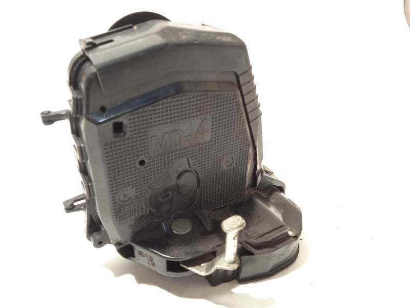 Recambio de cerradura puerta trasera izquierda para toyota prius (nhw20) 1.5 cat referencia OEM IAM 6906047041  