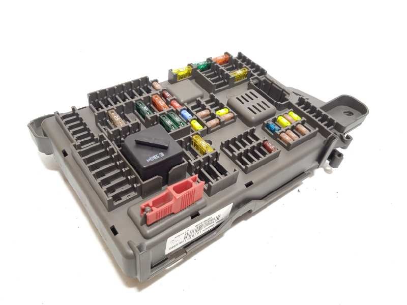 Recambio de caja reles / fusibles para bmw x5 (e70) xdrive30d referencia OEM IAM 6931687  61146931687