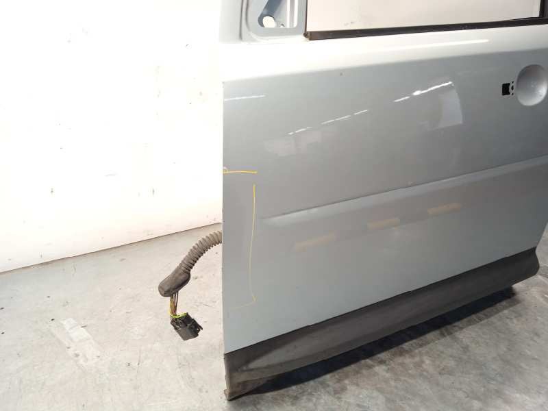 Recambio de puerta delantera izquierda para land rover freelander (lr2) 2.2 td4 cat referencia OEM IAM LR003509  