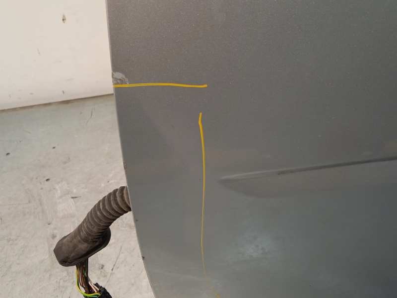 Recambio de puerta delantera izquierda para land rover freelander (lr2) 2.2 td4 cat referencia OEM IAM LR003509  