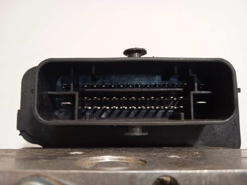 Recambio de abs para dacia sandero laureate referencia OEM IAM 476608644R 0265956035 269633