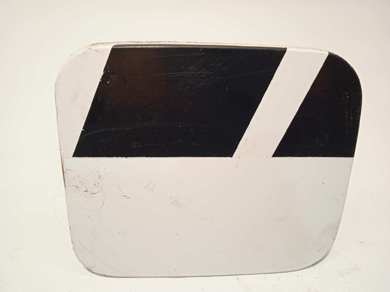 Recambio de tapa exterior combustible para toyota prius (nhw20) 1.5 cat referencia OEM IAM 7735047020  