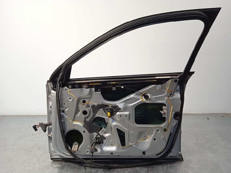 Recambio de puerta delantera derecha para seat exeo st (3r5)(2009>) reference referencia OEM IAM 3R0831052  