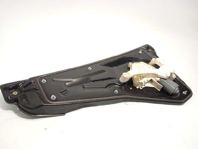 Recambio de elevalunas trasero derecho para land rover discovery 2.7 td v6 cat referencia OEM IAM CVH500020  