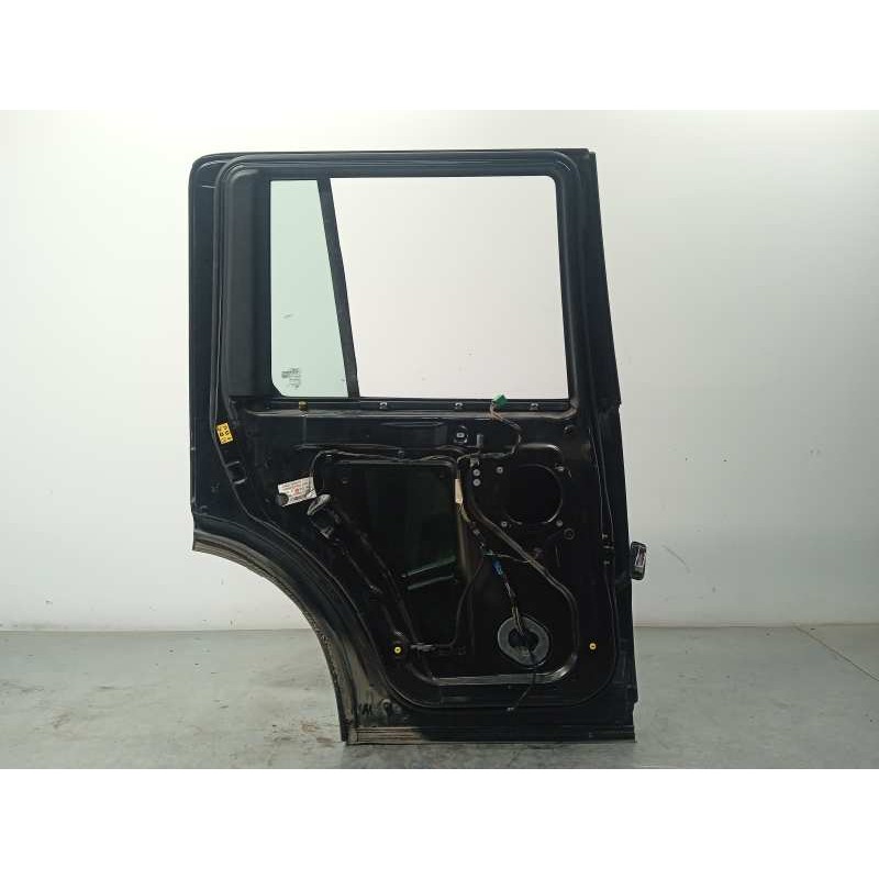 Recambio de puerta trasera izquierda para land rover discovery 2.7 td v6 cat referencia OEM IAM BFA780110  