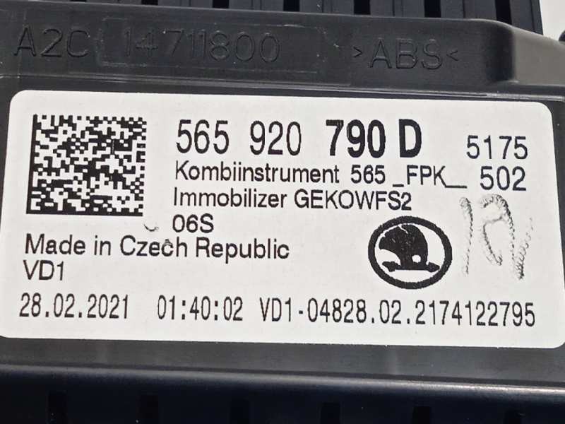 Recambio de cuadro instrumentos para skoda kodiaq 2.0 tdi referencia OEM IAM 565920790D  