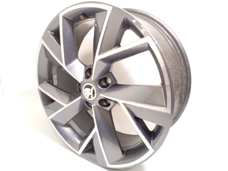 Recambio de llanta para skoda kodiaq 2.0 tdi referencia OEM IAM 565601025M  565601025MHA7