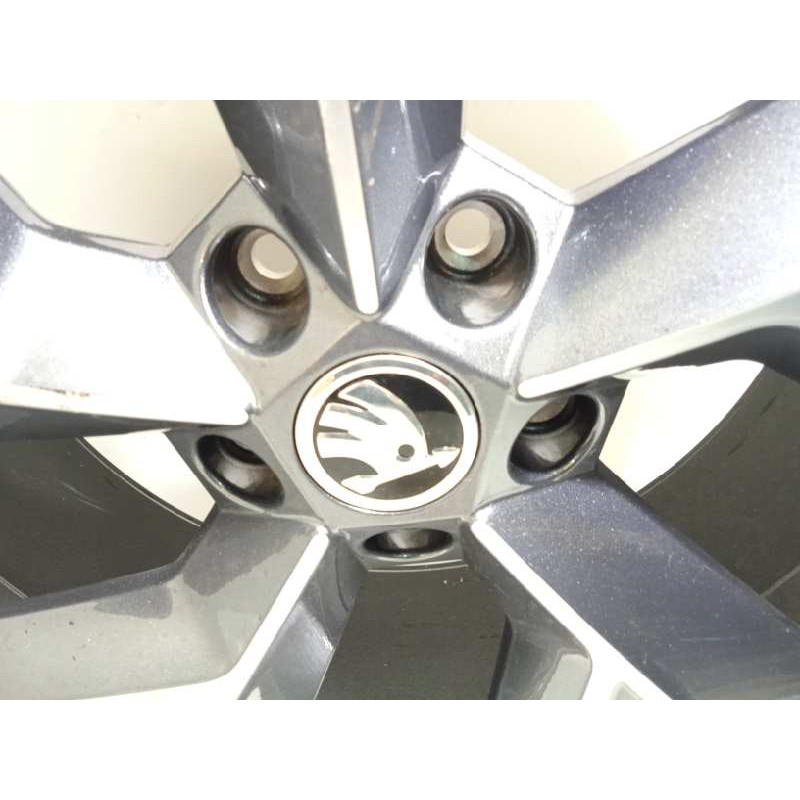 Recambio de llanta para skoda kodiaq 2.0 tdi referencia OEM IAM 565601025M  565601025MHA7