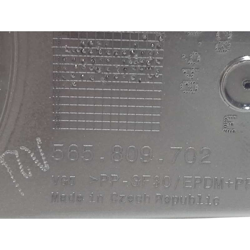 Recambio de tapa exterior combustible para skoda kodiaq 2.0 tdi referencia OEM IAM 565809702  