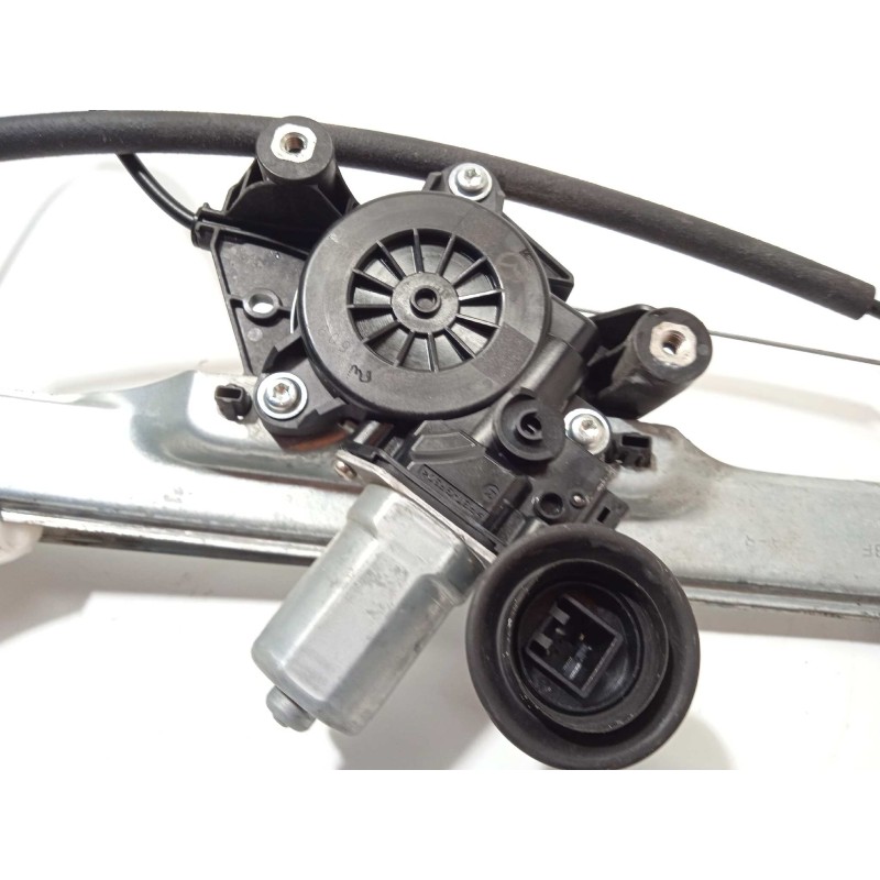 Recambio de elevalunas delantero derecho para mazda 3 berlina (bp) referencia OEM IAM BCJH5858X  