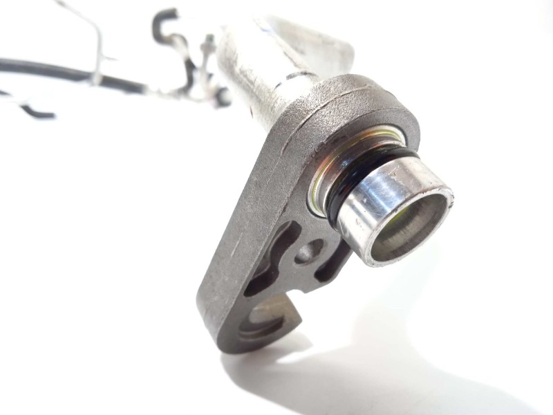 Recambio de tubos aire acondicionado para mazda 3 berlina (bp) referencia OEM IAM NOREF  