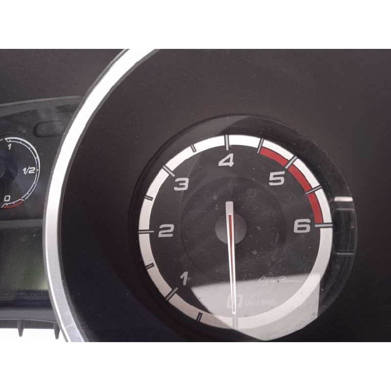 Recambio de cuadro instrumentos para alfa romeo giulietta (191) distinctive referencia OEM IAM 50516478  A2C53352738