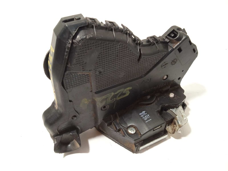 Recambio de cerradura puerta delantera derecha para toyota auris 1.8 16v (híbrido) referencia OEM IAM 6903005130  