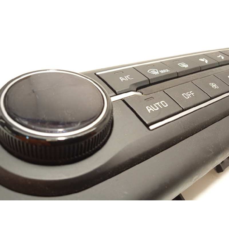 Recambio de mando climatizador para kia ceed 1.4 tgdi cat referencia OEM IAM 97250J7202  