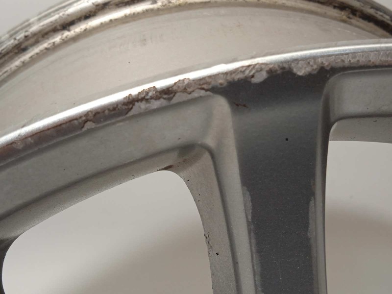 Recambio de llanta para lexus is200 (gxe10) 2.0 cat referencia OEM IAM 4261153110  