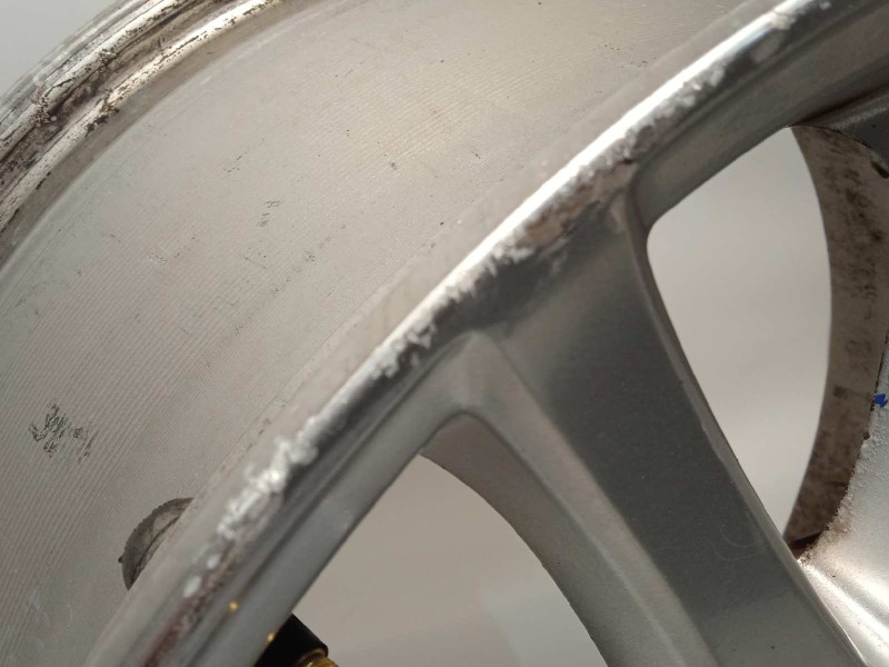 Recambio de llanta para lexus is200 (gxe10) 2.0 cat referencia OEM IAM 4261153110  