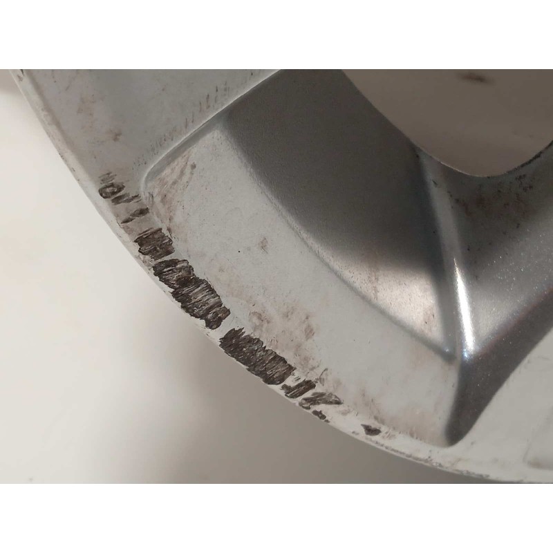 Recambio de llanta para lexus is200 (gxe10) 2.0 cat referencia OEM IAM 4261153110  