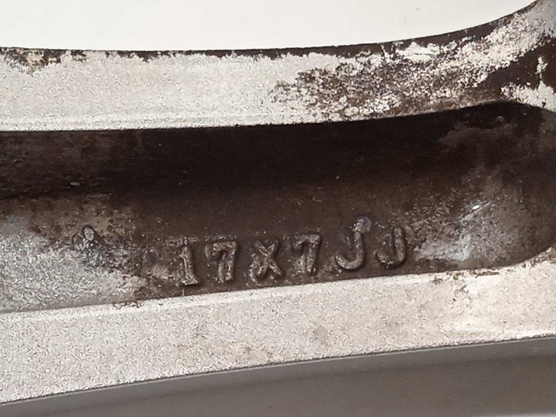 Recambio de llanta para lexus is200 (gxe10) 2.0 cat referencia OEM IAM 4261153110  