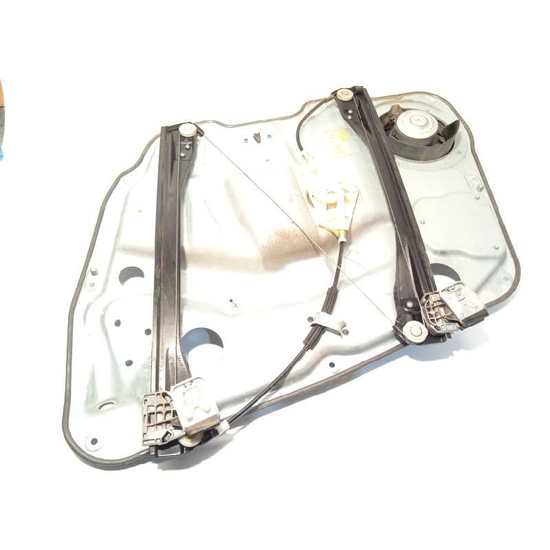 Recambio de elevalunas delantero izquierdo para mercedes-benz clase m (w164) 420 / 450 cdi (164.128) referencia OEM IAM A2518200