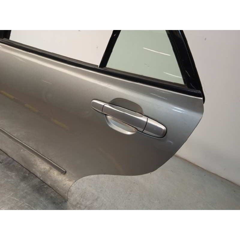 Recambio de puerta trasera izquierda para lexus is200 (gxe10) 2.0 cat referencia OEM IAM 6700453011  