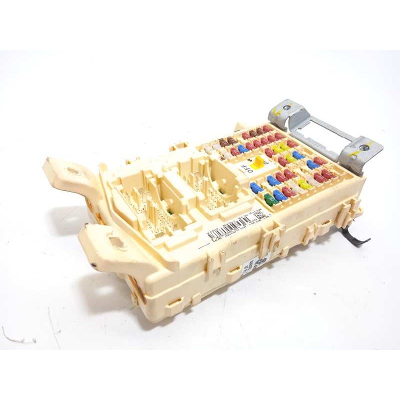 Recambio de caja reles / fusibles para hyundai i10 basis referencia OEM IAM 91952B9351  