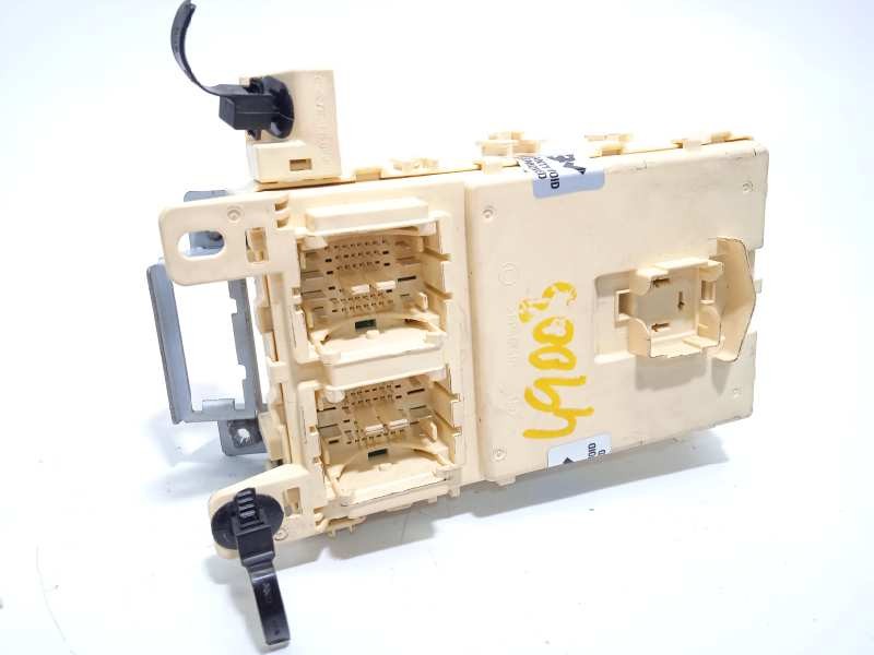 Recambio de caja reles / fusibles para hyundai i10 basis referencia OEM IAM 91952B9351  