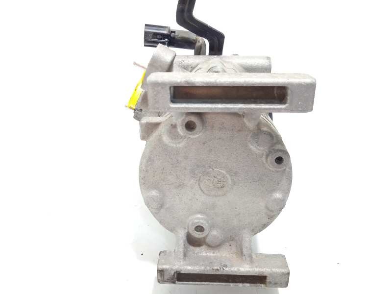 Recambio de compresor aire acondicionado para hyundai i10 basis referencia OEM IAM E200UABAA01  F500QADCA06