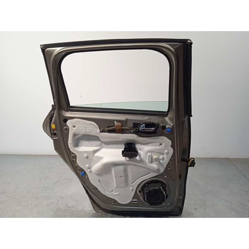 Recambio de puerta trasera izquierda para peugeot 3008 confort referencia OEM IAM 9006Q1  