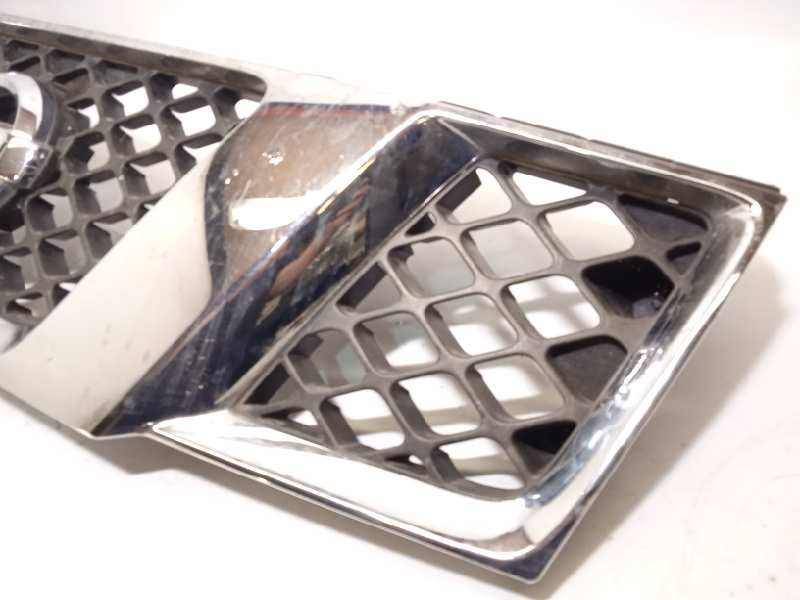 Recambio de rejilla delantera para nissan pathfinder (r51) 2.5 dci diesel cat referencia OEM IAM 62310EB400  