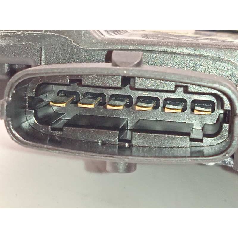 Recambio de cerradura puerta delantera derecha para land rover discovery sport hse referencia OEM IAM FK72203A28EE  