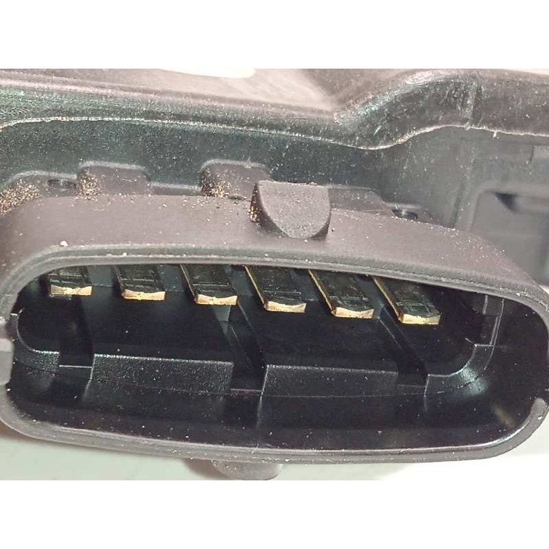 Recambio de cerradura puerta trasera izquierda para land rover discovery sport hse referencia OEM IAM FK7224995AE  