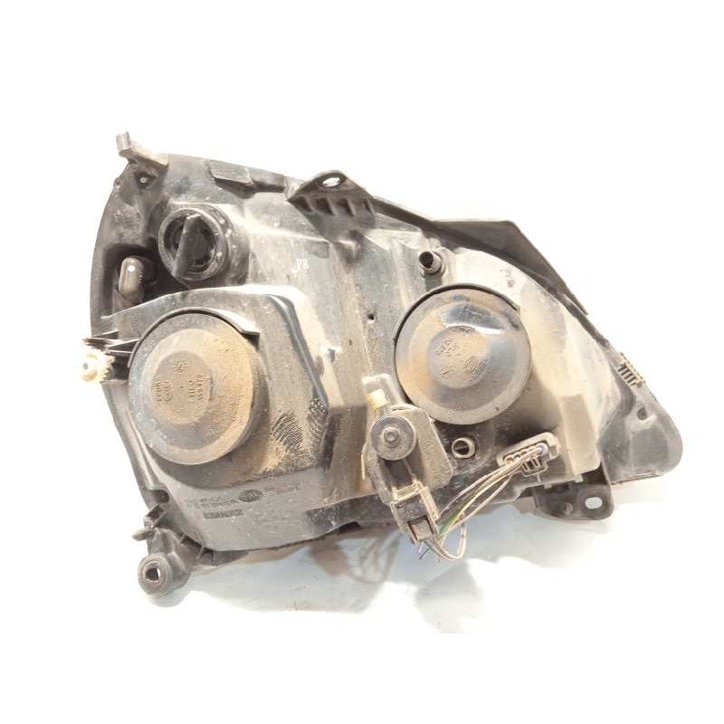 Recambio de faro izquierdo para renault clio ii fase ii (b/cb0) 1.2 referencia OEM IAM 8200478984  